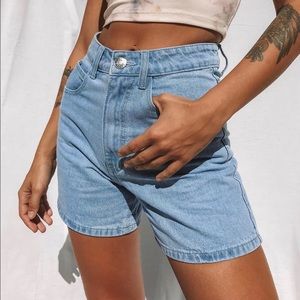 THE SWALLA SHORTS LIGHT BLUE - princess polly